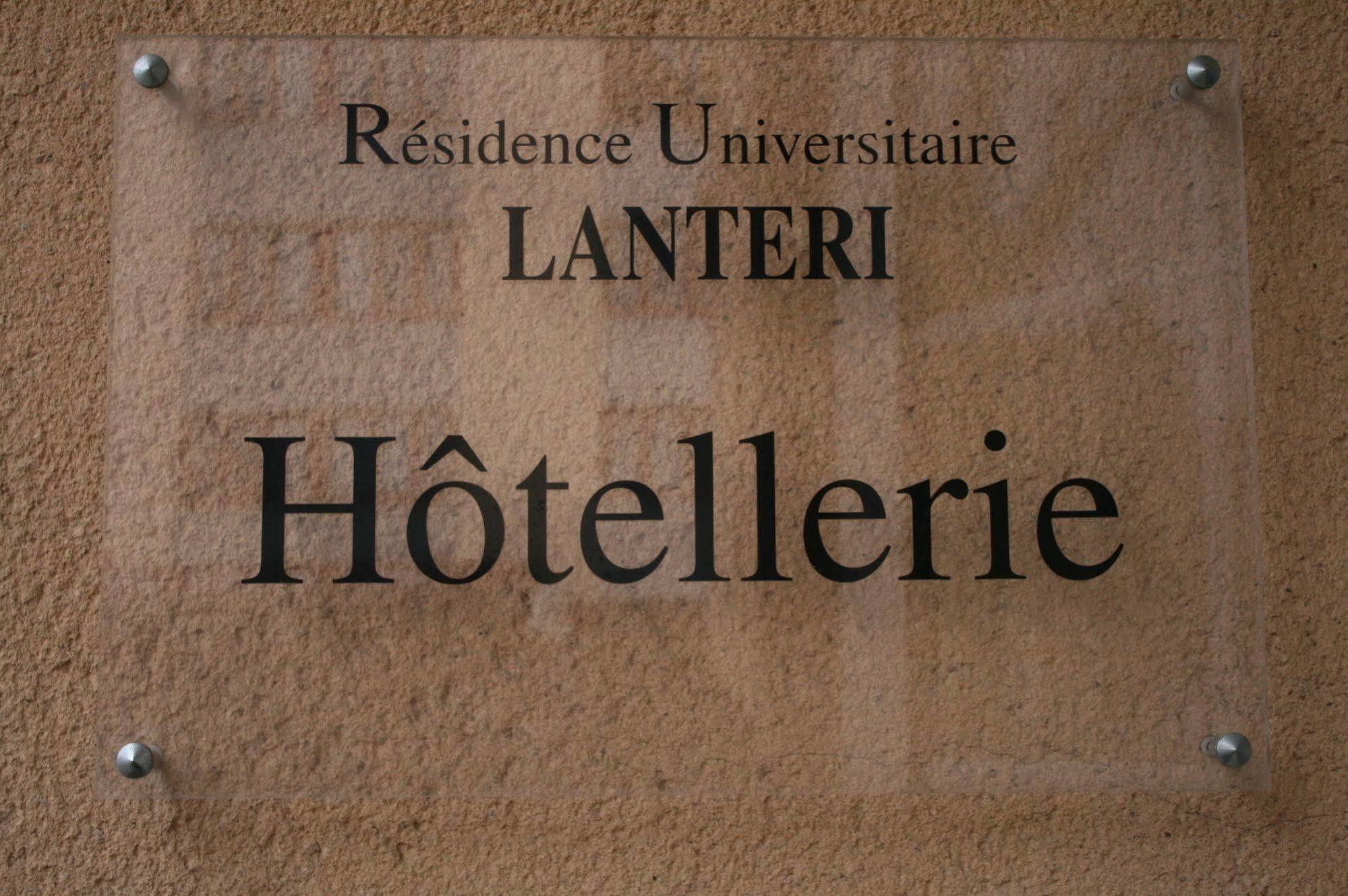 Residence Universitaire Lanteri Fontenay aux Roses Bagian luar foto